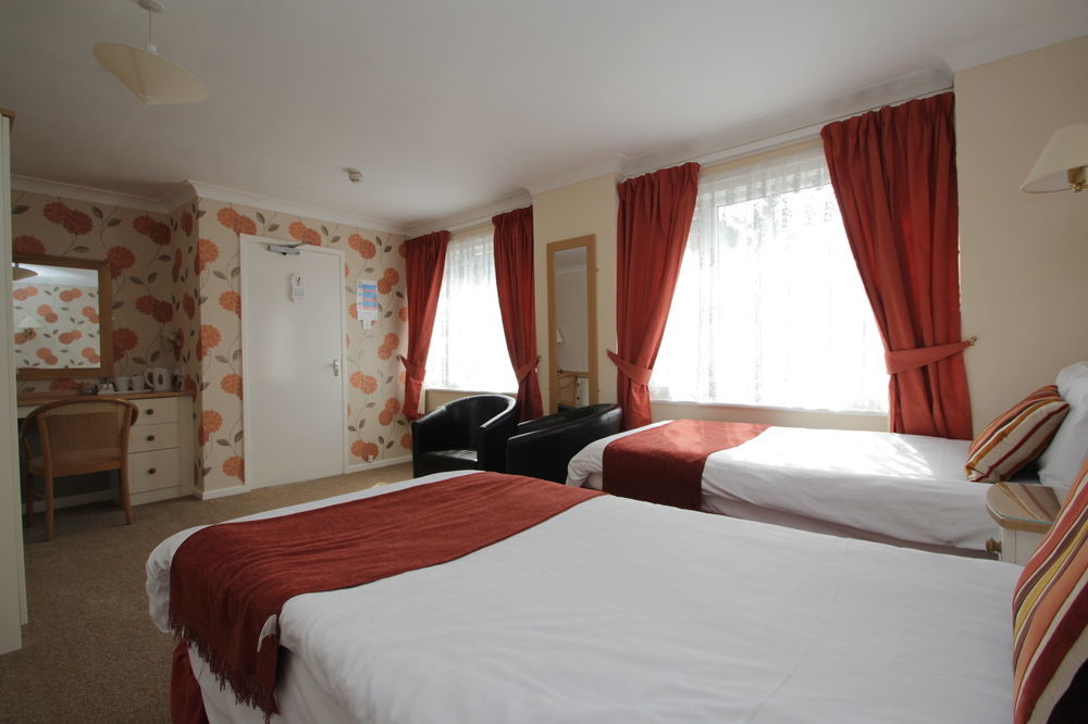 Lion Hotel & Studio Apartments Criccieth Exteriör bild